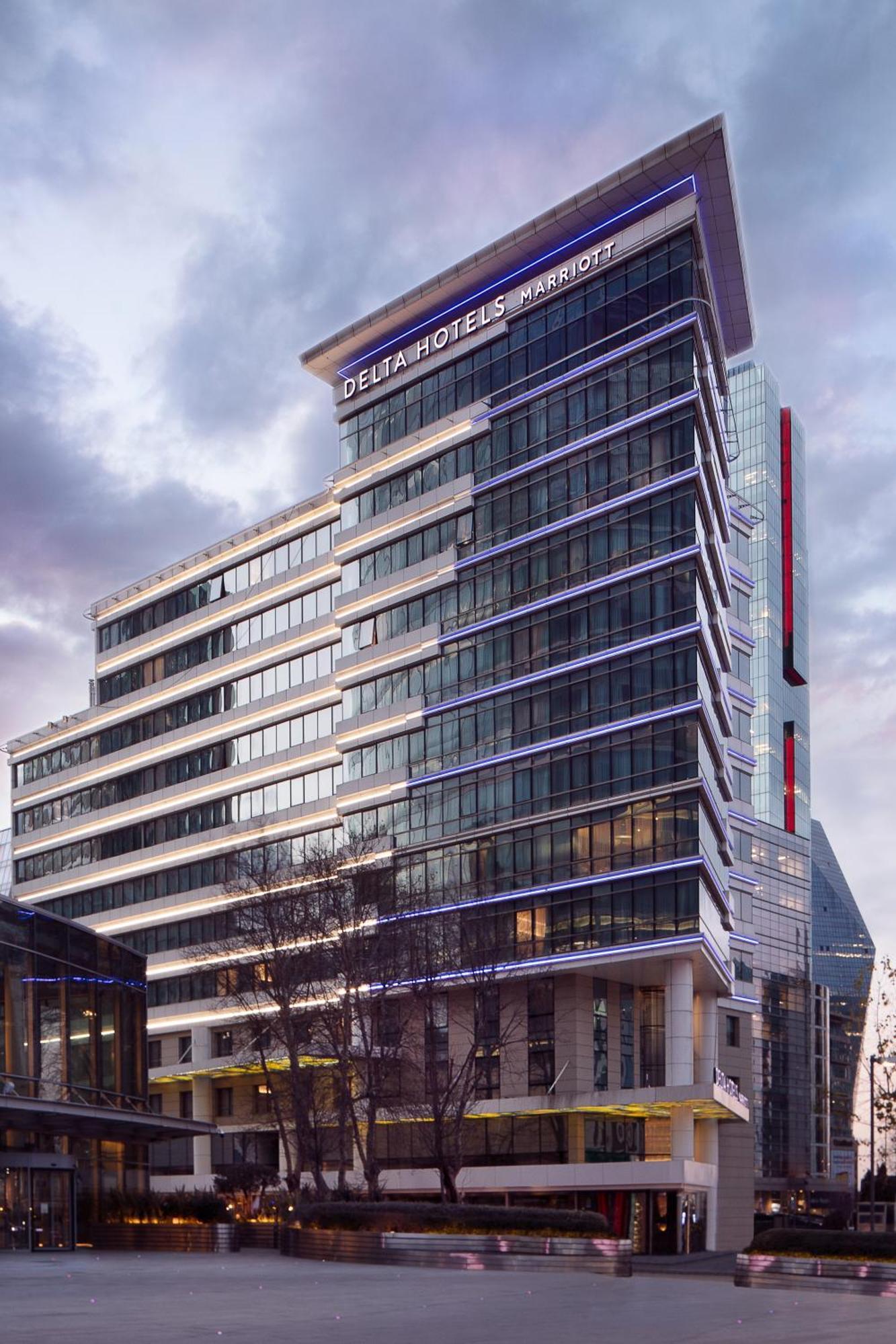 Delta Hotels By Marriott Istanbul Levent Esterno foto